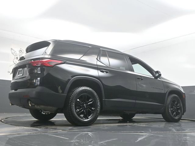 Used 2023 Chevrolet Traverse LT image 33