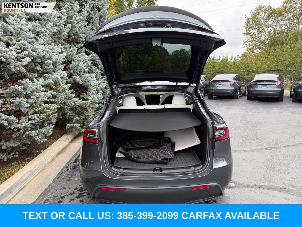 Used 2023 Tesla Model Y Performance AWD/4WD image 32