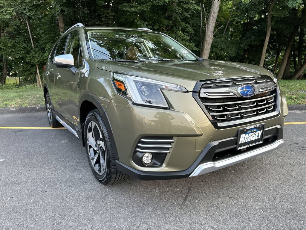 Certified 2023 Subaru Forester Touring AWD/4WD image 2