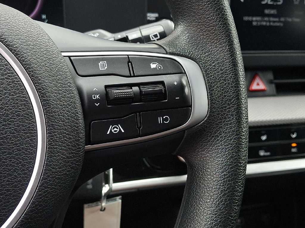 Used 2023 Kia Sportage LX AWD/4WD image 19