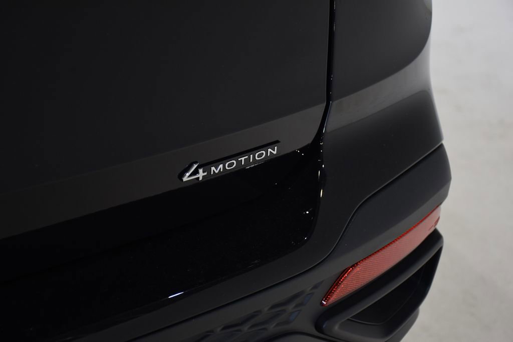 New 2025 Volkswagen Taos S image 28