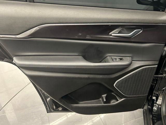 Used 2021 Jeep Grand Cherokee L Laredo image 22