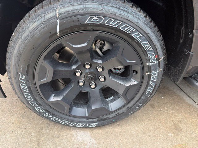 Used 2026 RAM 1500 Express AWD/4WD image 12