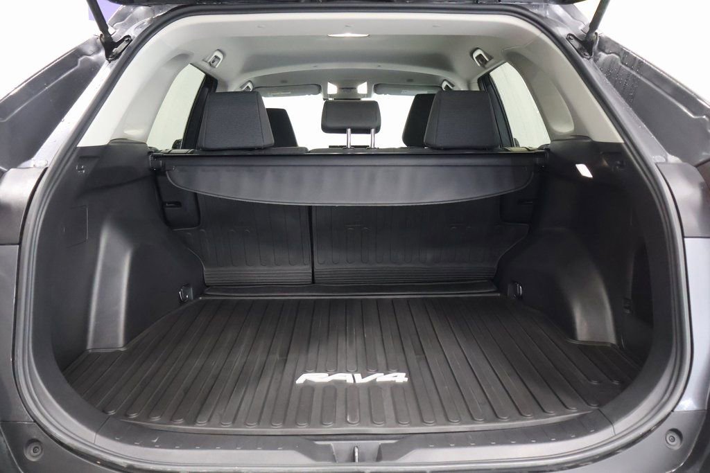 Used 2023 Toyota RAV4 LE image 26