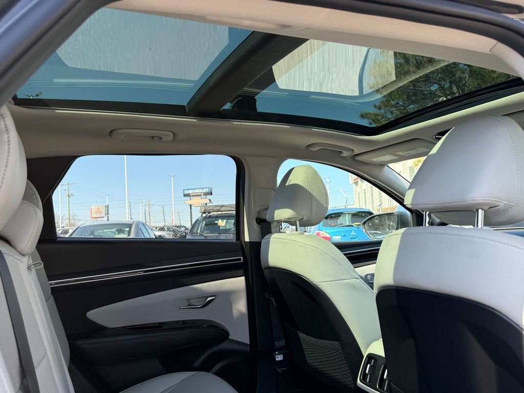 Used 2023 Hyundai Tucson Limited image 7