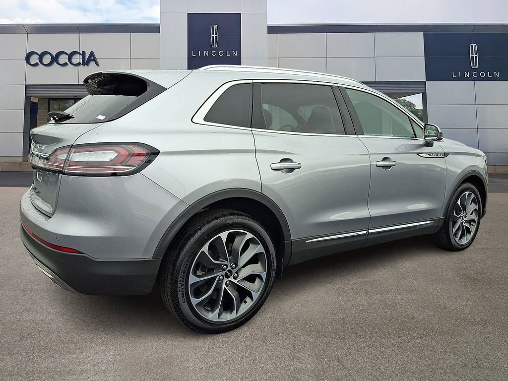 Certified 2022 Lincoln Nautilus Reserve image 4