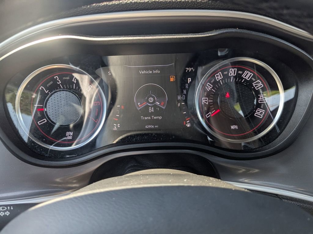 Used 2022 Dodge Challenger R/T RWD image 19