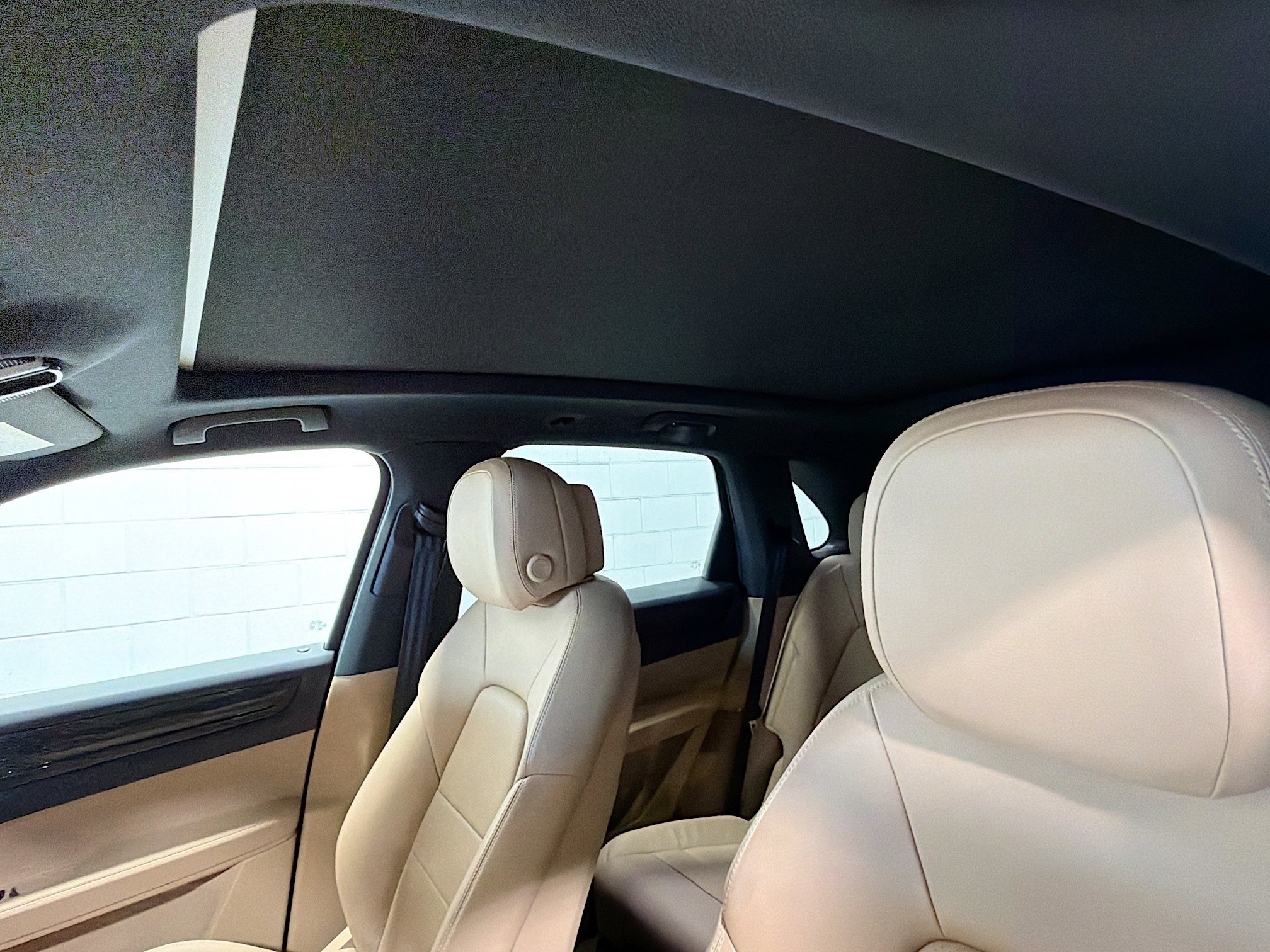 Certified 2023 Porsche Cayenne AWD/4WD image 26