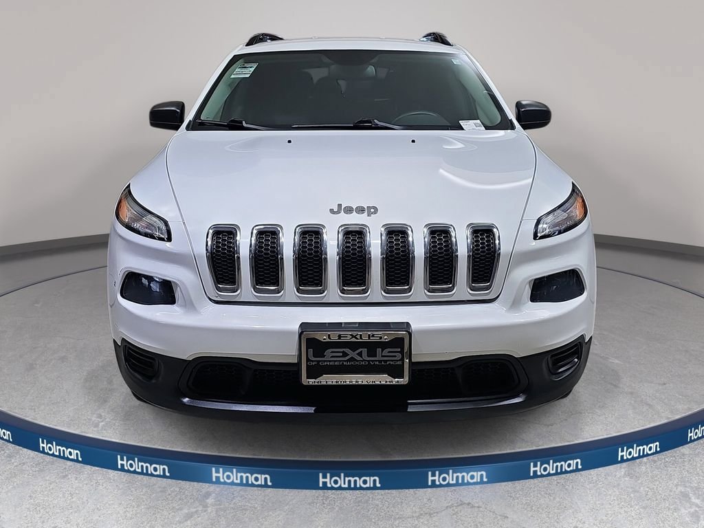 Used 2016 Jeep Cherokee Sport w/ Cold Weather Group AWD/4WD image 3