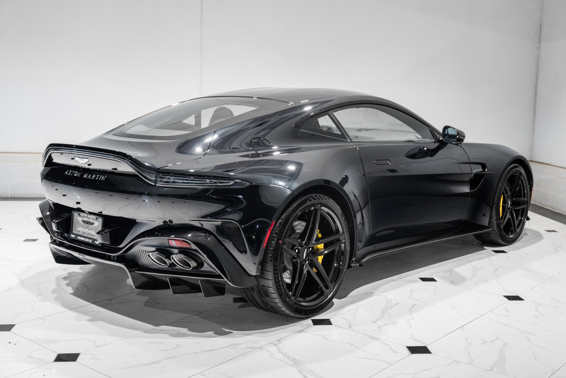 New 2026 Aston Martin V8 Vantage Coupe image 39