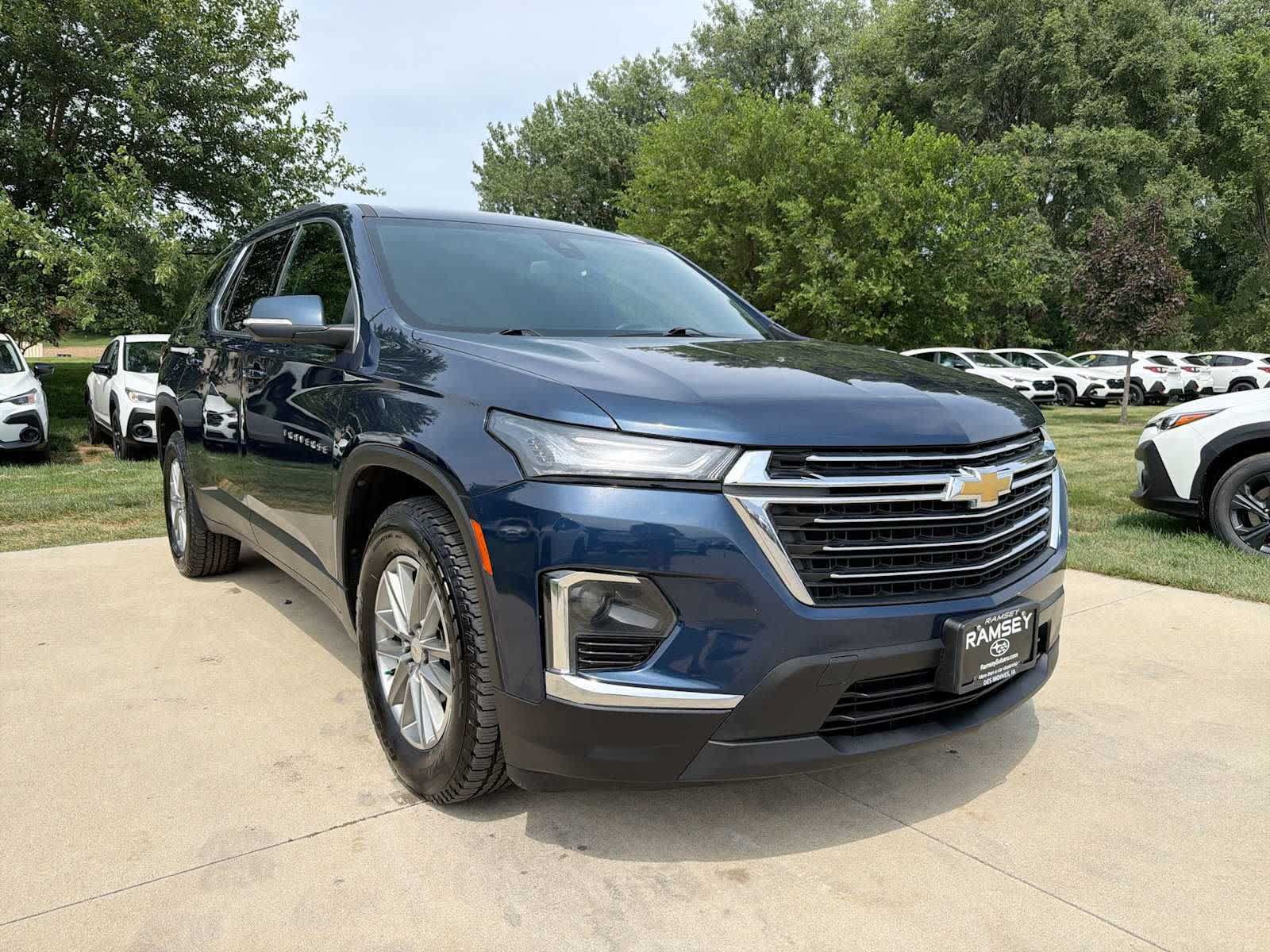 Used 2023 Chevrolet Traverse LT AWD/4WD image 8