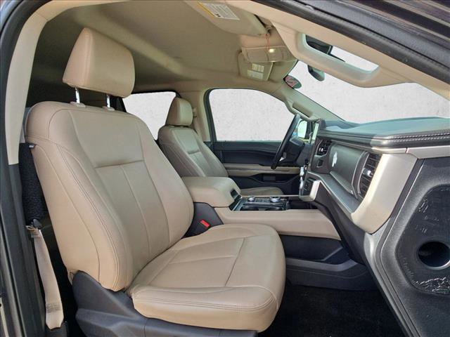 Used 2022 Ford Expedition Max XLT AWD/4WD image 22