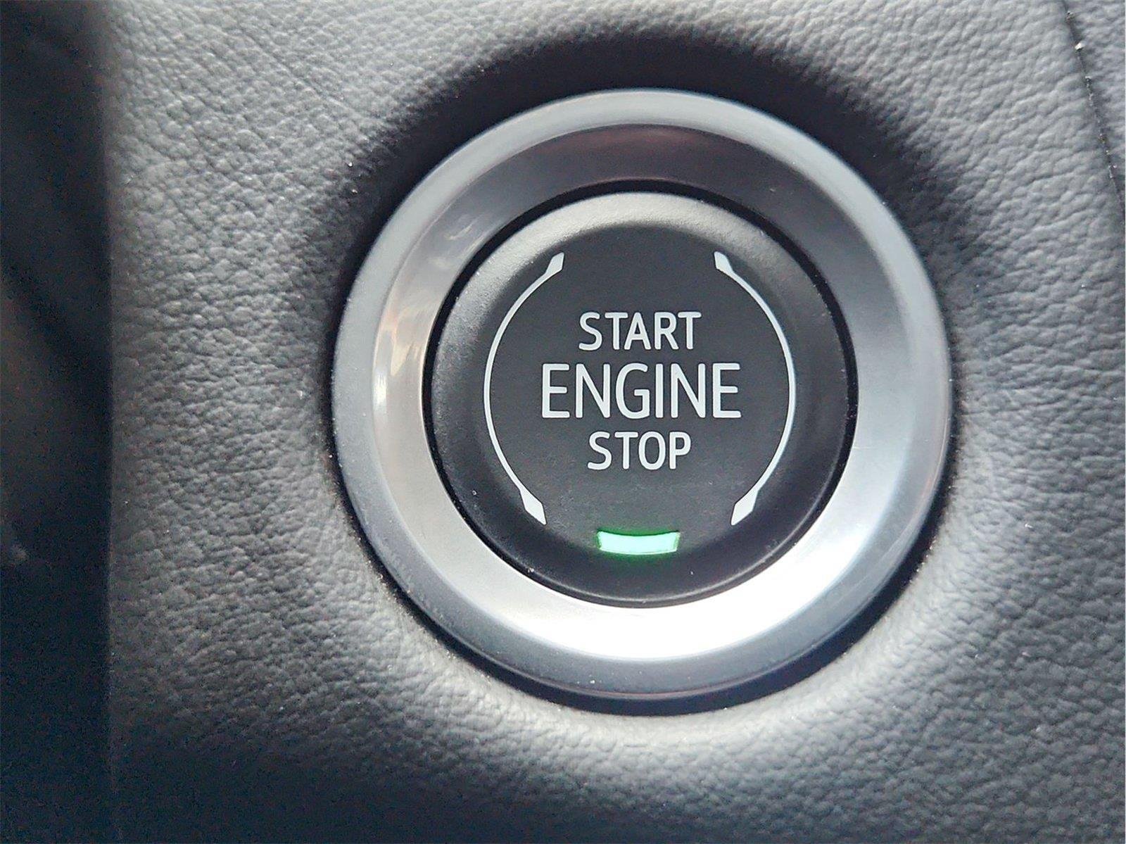 Certified 2024 GMC Yukon XL AT4 w/ Technology Package AWD/4WD image 16