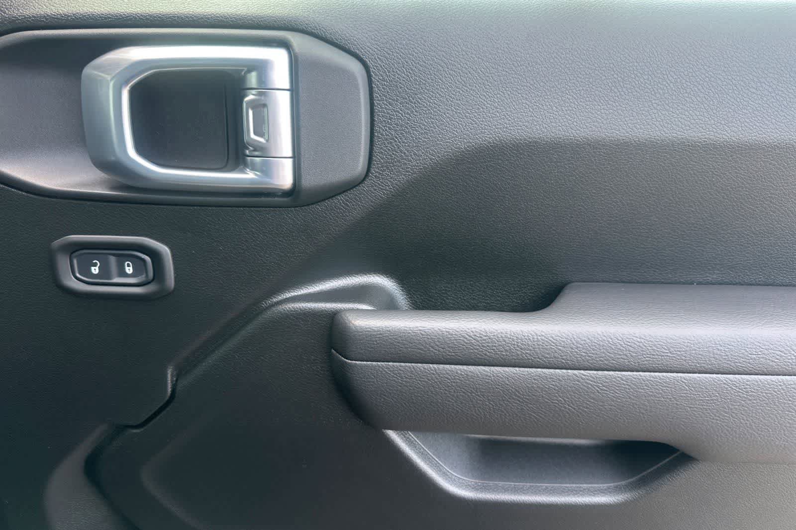 New 2026 Jeep Wrangler Unlimited Sport AWD/4WD image 19
