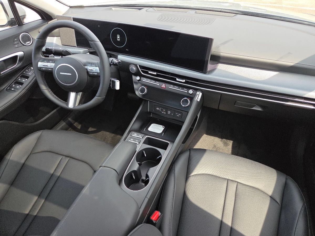 New 2026 Hyundai Sonata Limited FWD image 32