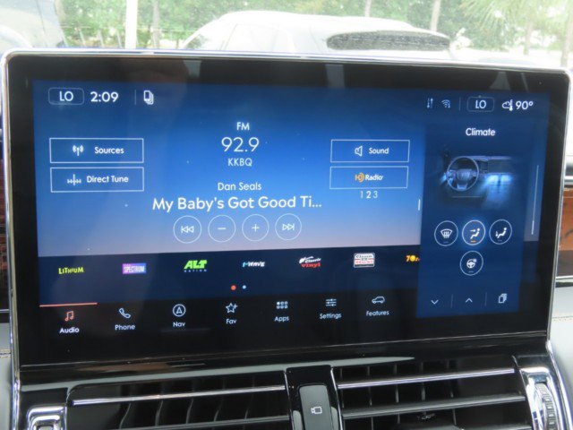 Certified 2024 Lincoln Navigator Black Label AWD/4WD image 30
