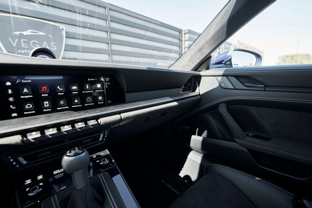 Used 2022 Porsche 911 GT3 image 65