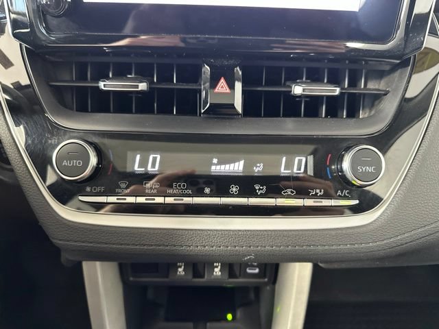 Used 2024 Toyota Corolla Cross XLE AWD/4WD image 22
