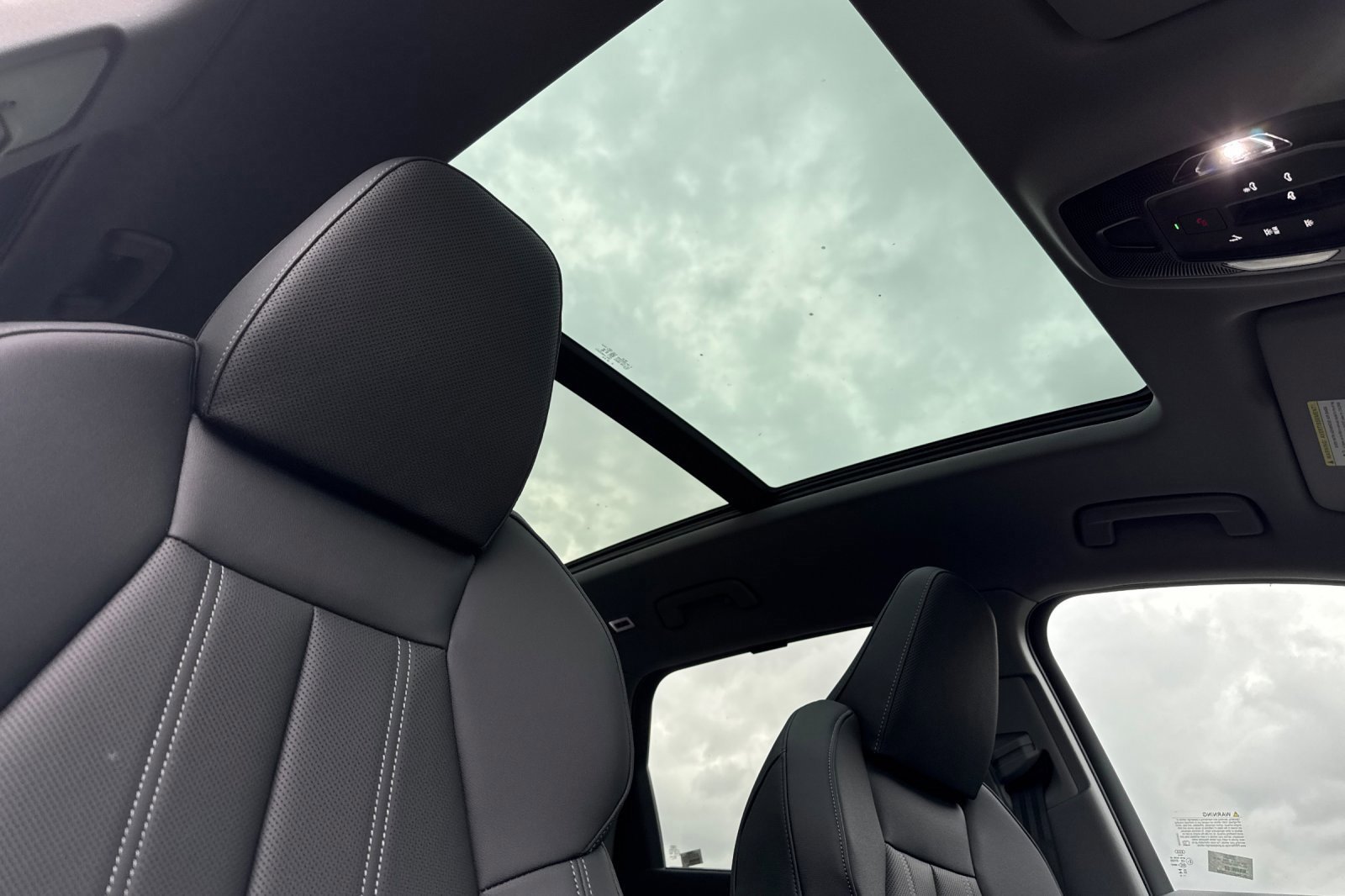 New 2025 Audi Q6 e-tron Premium Plus image 14