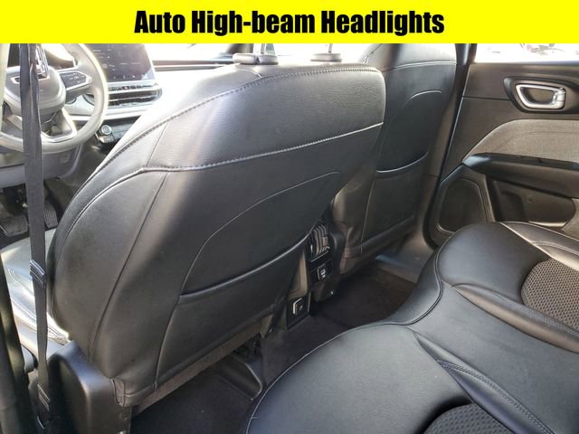 Certified 2023 Jeep Compass Latitude image 25
