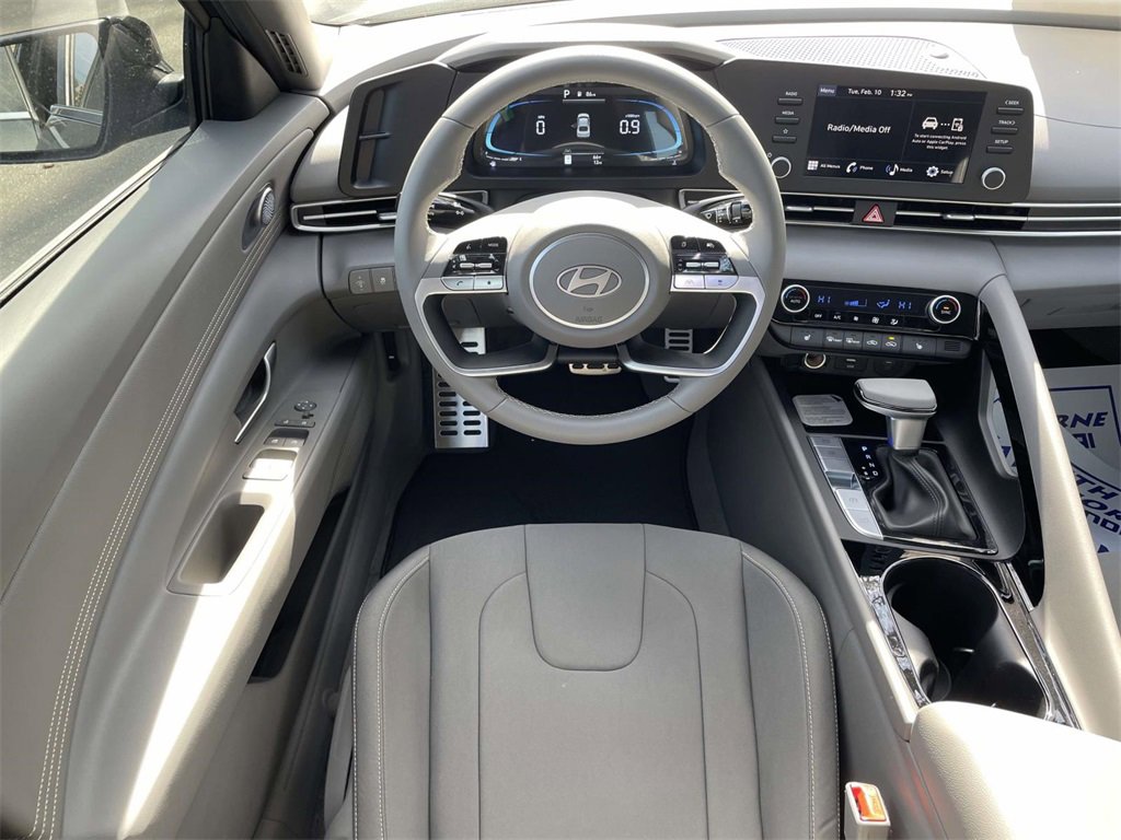 New 2026 Hyundai Elantra SEL Sport image 11