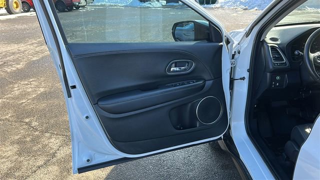 Used 2022 Honda HR-V EX-L image 8