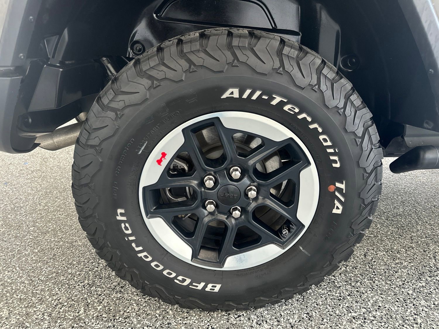 Used 2020 Jeep Wrangler Unlimited Rubicon w/ Dual Top Group AWD/4WD image 24