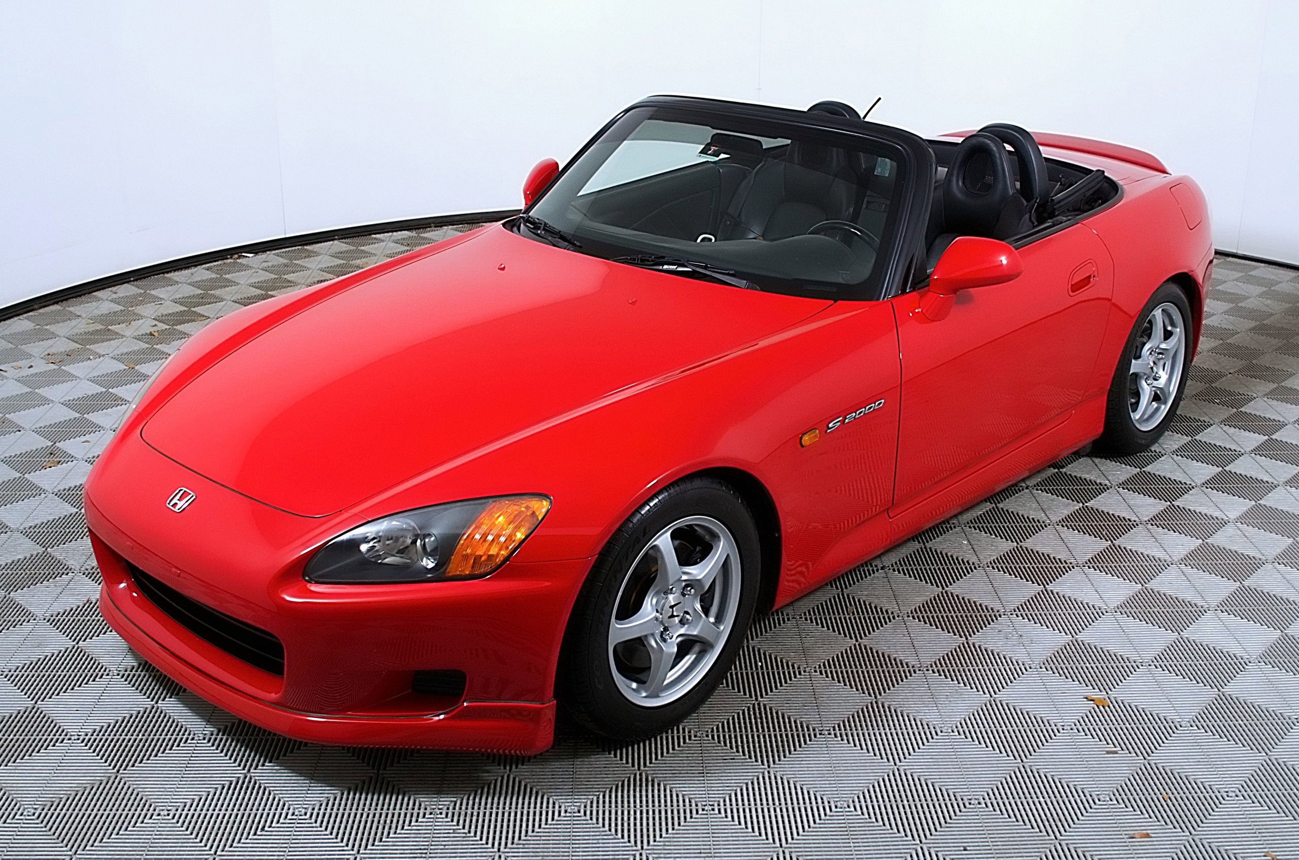 Used 2000 Honda S2000 video 3