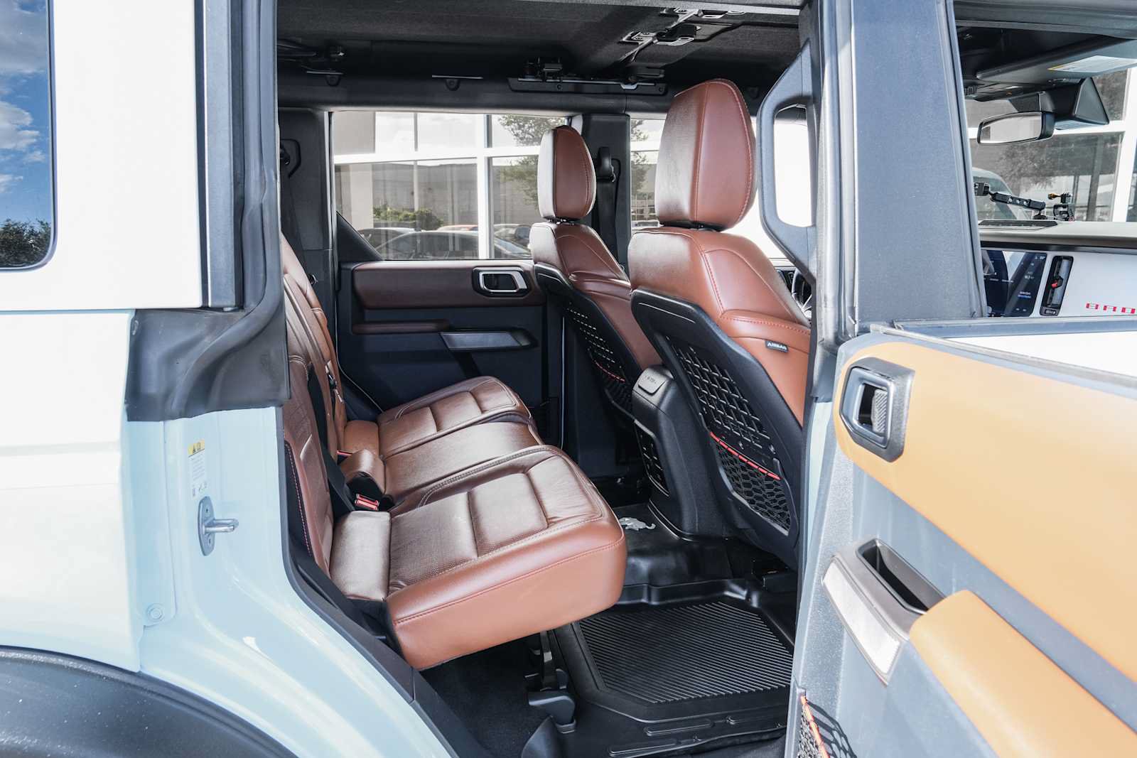 Used 2023 Ford Bronco Heritage Edition AWD/4WD image 32