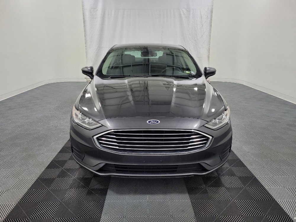 Used 2020 Ford Fusion SE image 14
