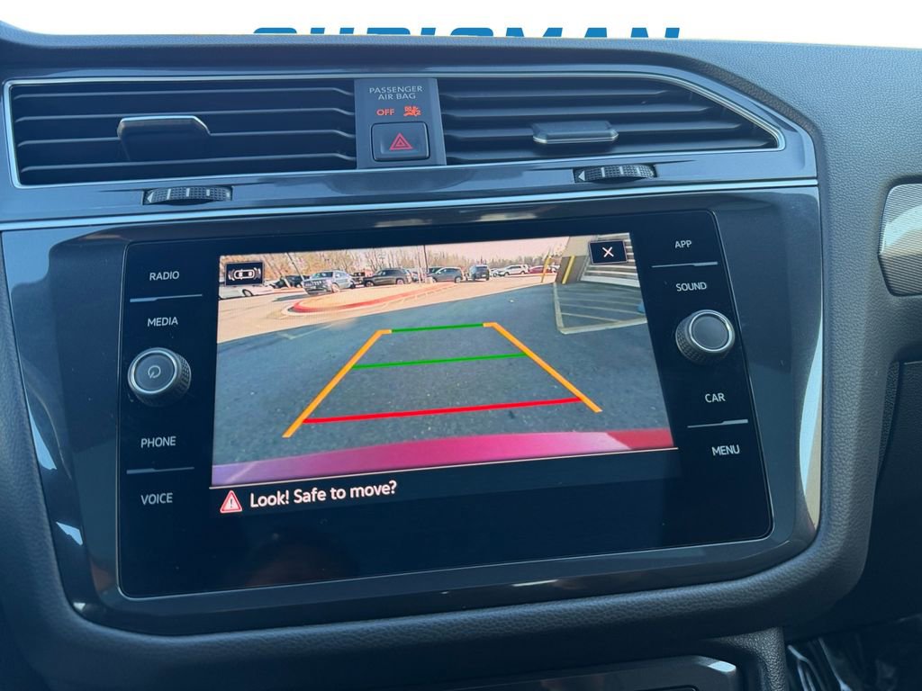 Used 2024 Volkswagen Tiguan SE R-Line image 22