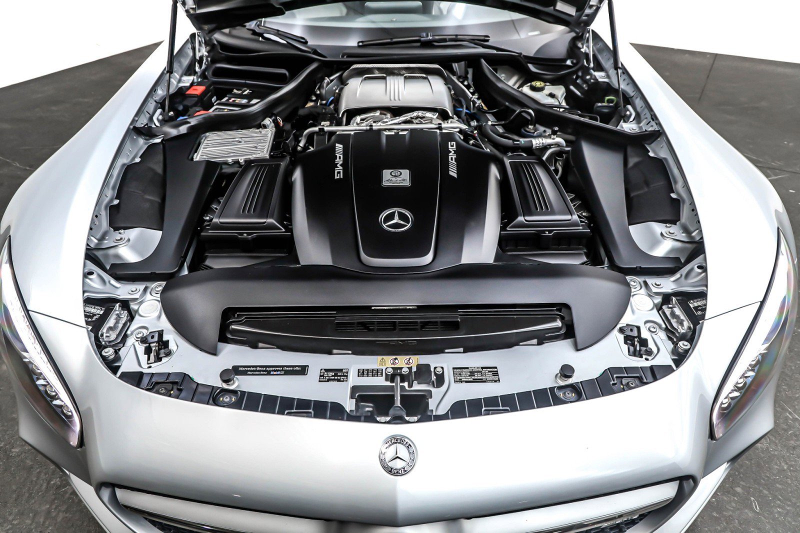 Used 2016 Mercedes-Benz AMG GT S image 11