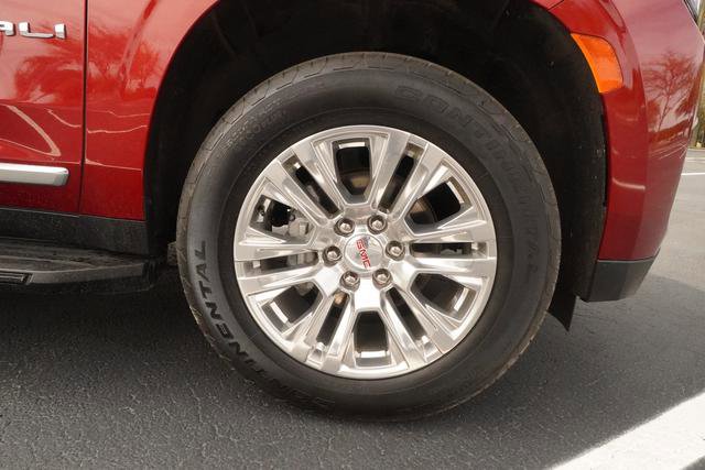 Used 2024 GMC Yukon Denali w/ LPO, Floor Liner Package AWD/4WD image 39