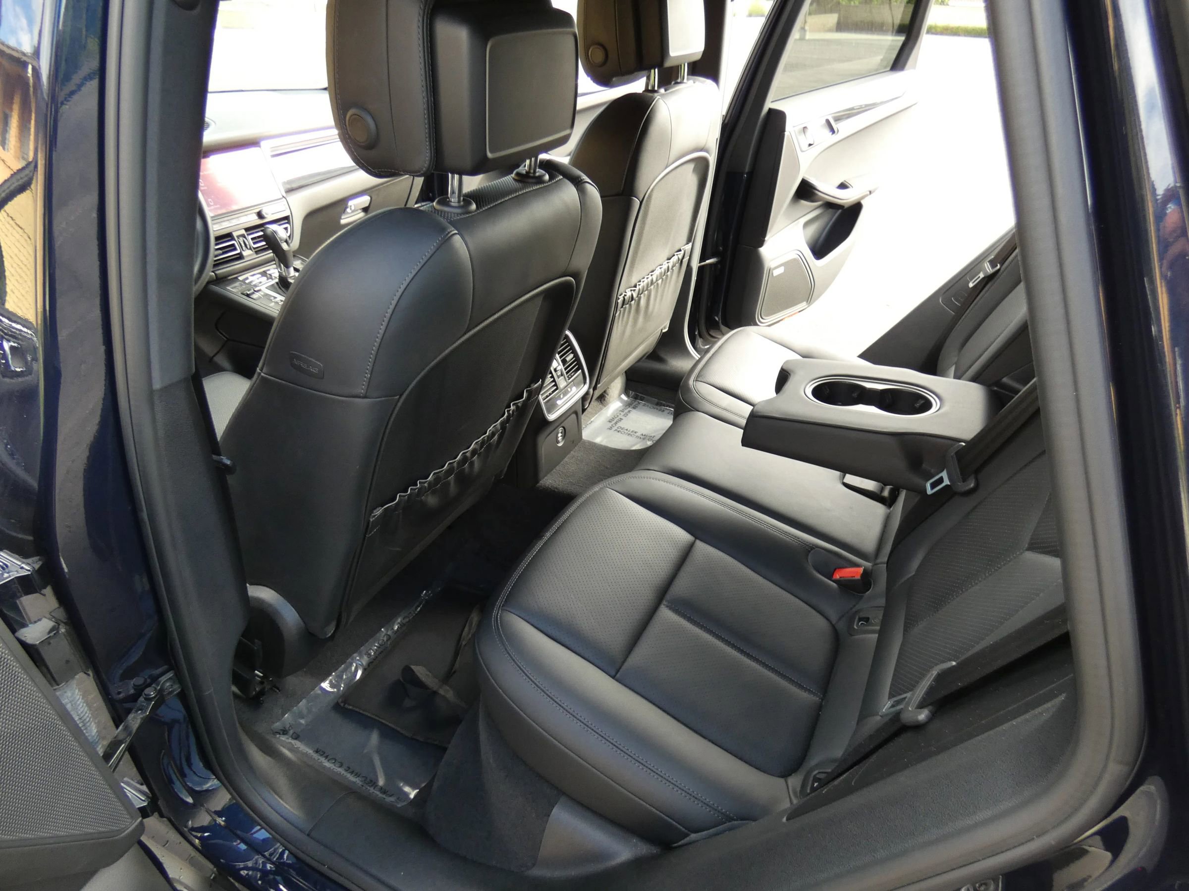 Used 2019 Porsche Macan image 46