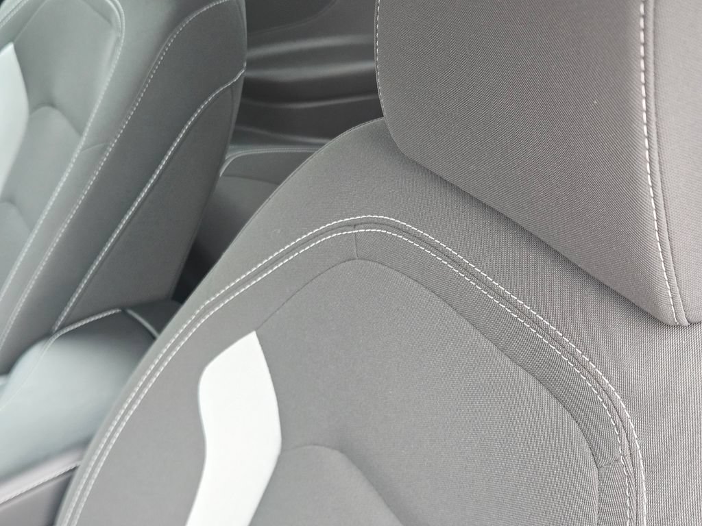 Used 2018 Chevrolet Camaro SS RWD image 27