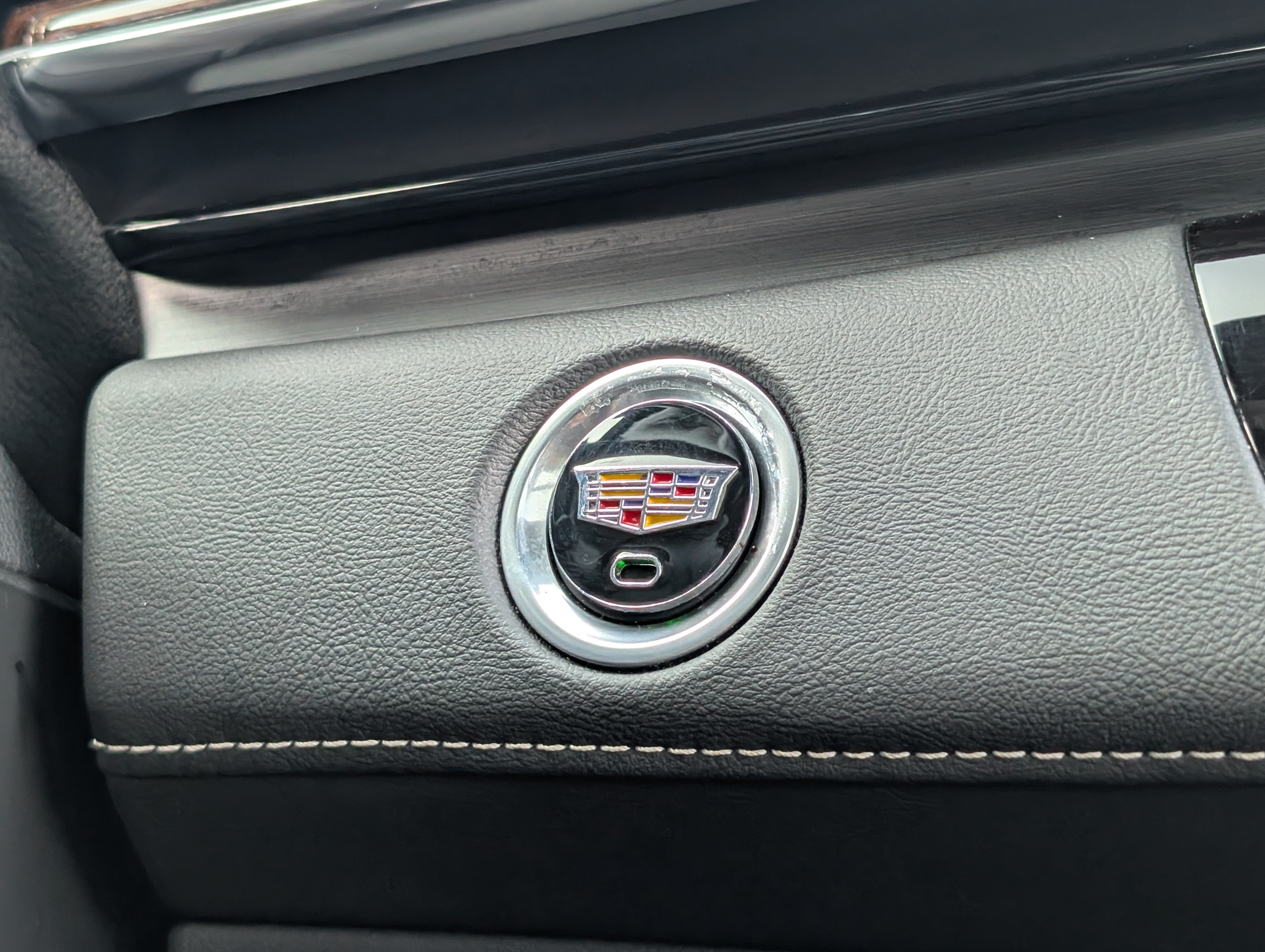 Used 2023 Cadillac Escalade Premium Luxury w/ Performance Package RWD image 37