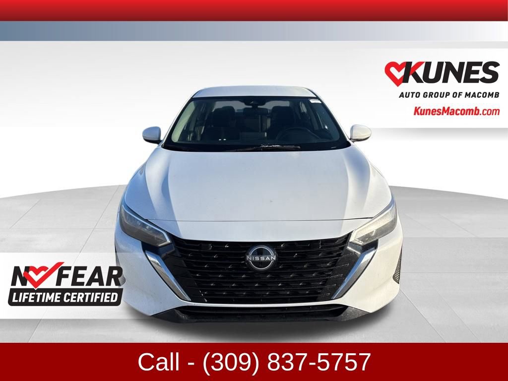 Used 2024 Nissan Sentra SV FWD image 2