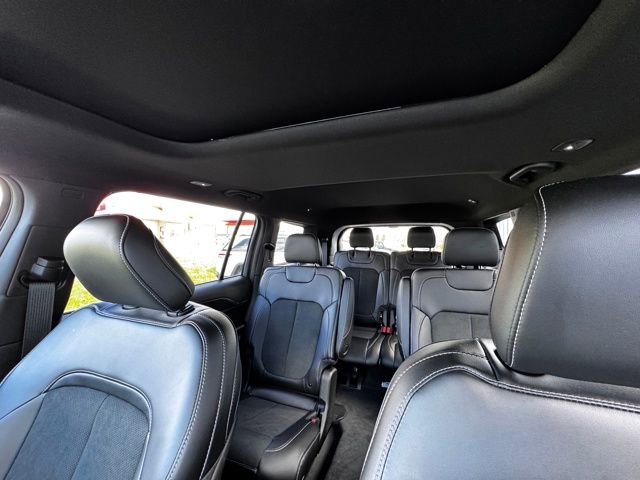 New 2025 Jeep Grand Cherokee L Altitude image 16