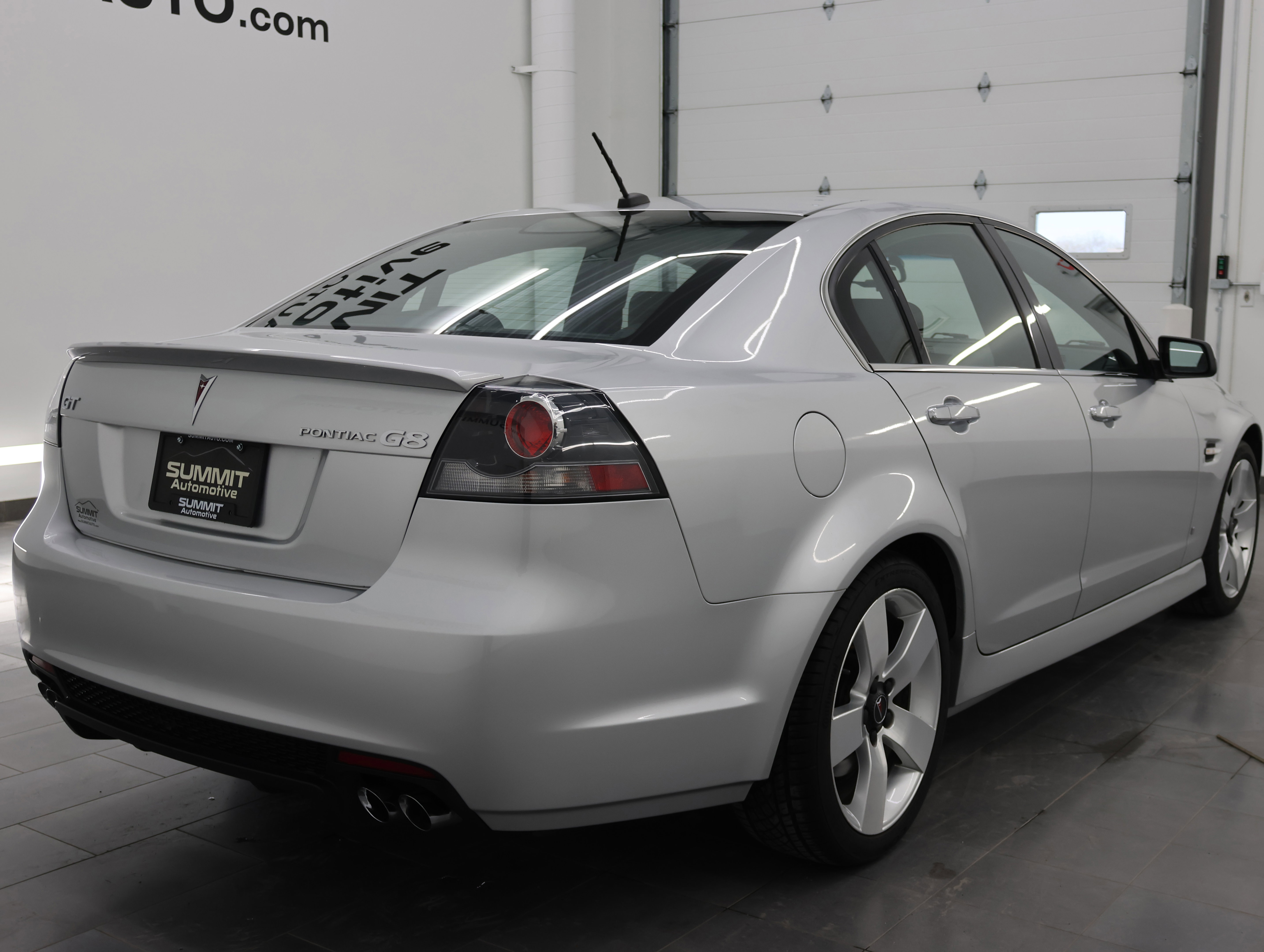 Used 2009 Pontiac G8 GT w/ Premium Package RWD image 5