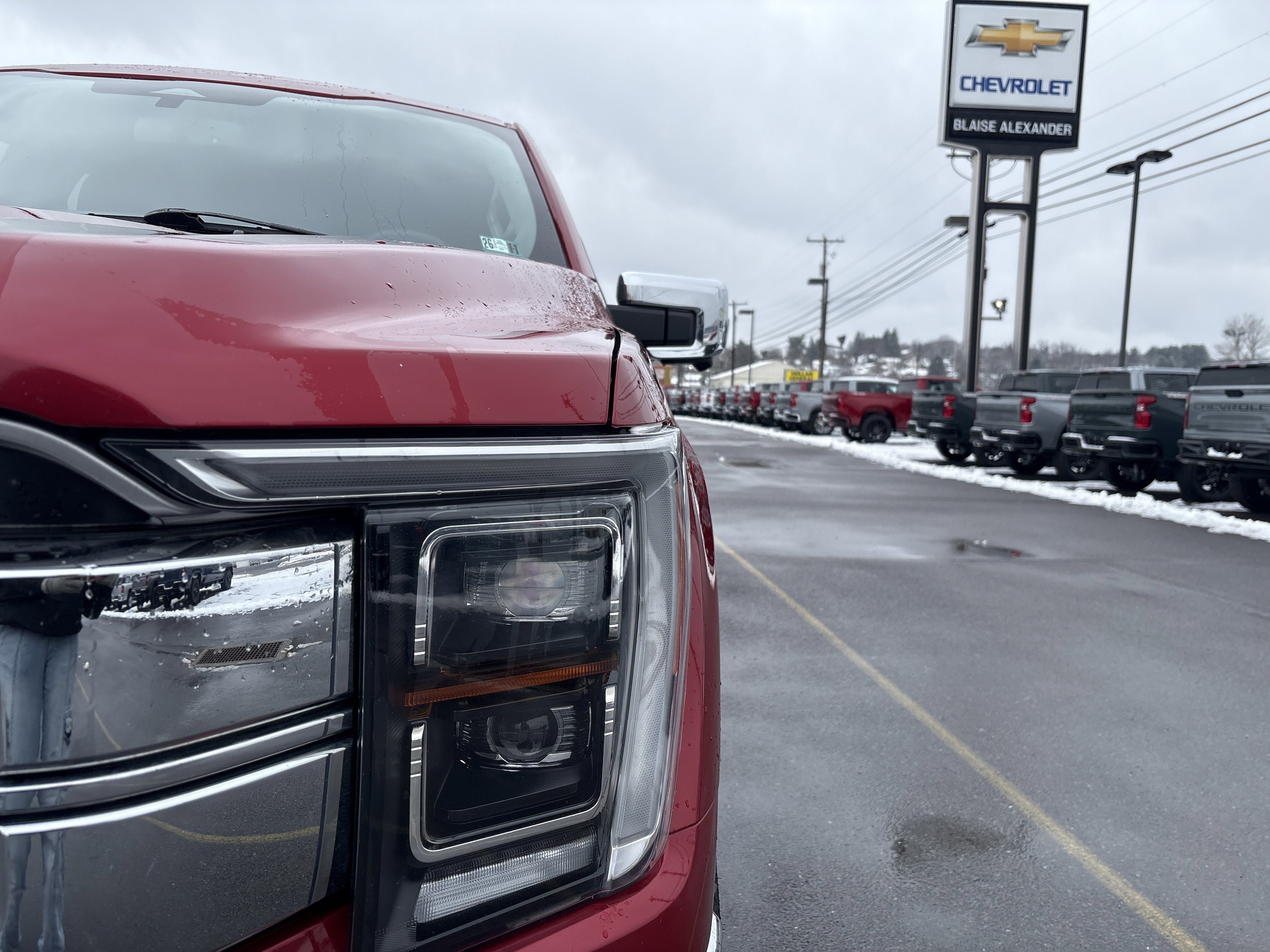 Used 2022 Ford F150 Lariat w/ Equipment Group 502A High image 10