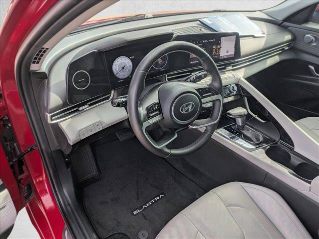 Used 2023 Hyundai Elantra Limited FWD image 9