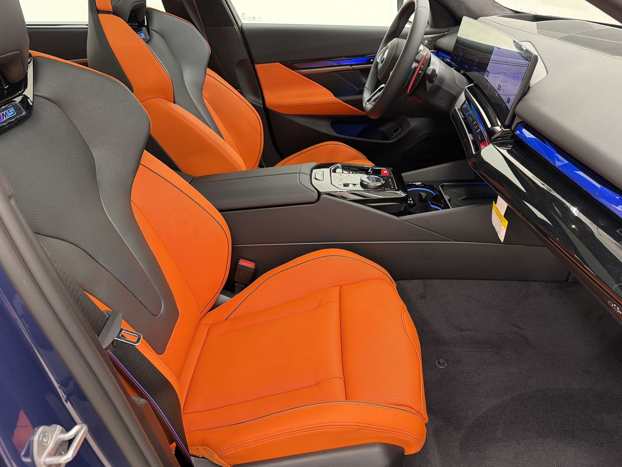 New 2027 BMW M5 w/ Executive Package AWD/4WD image 19