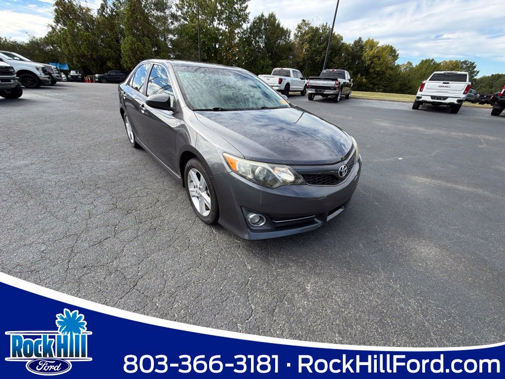 Used 2014 Toyota Camry SE