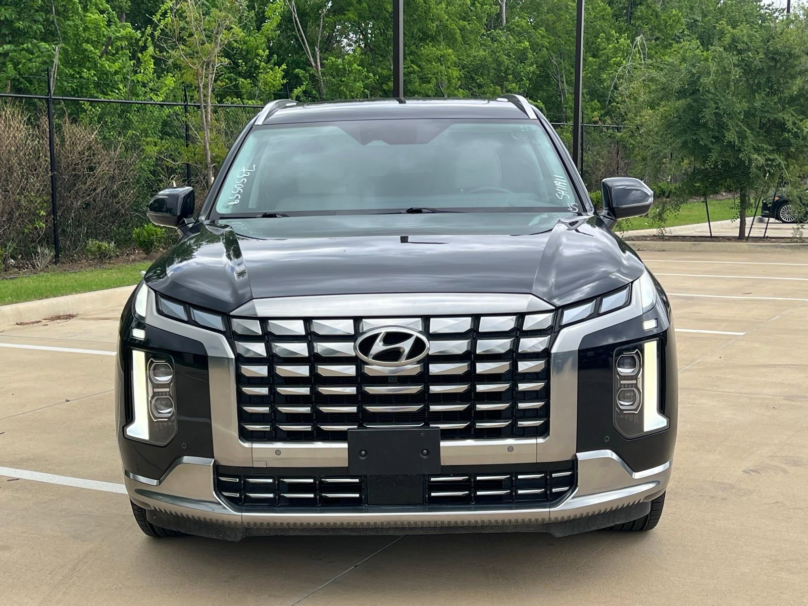 Used 2024 Hyundai Palisade Calligraphy AWD/4WD image 2
