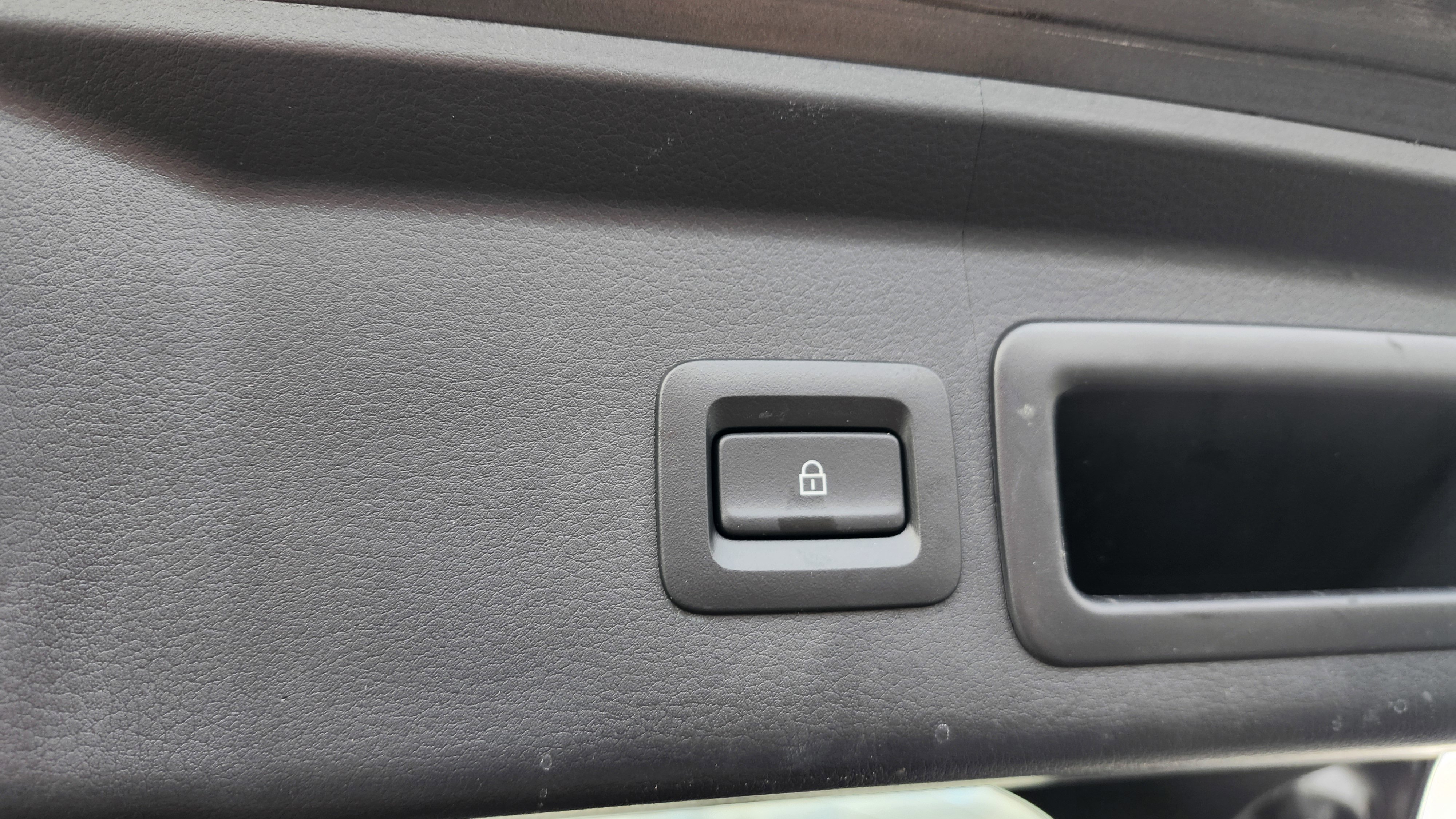 Used 2021 MAZDA CX-30 AWD 2.5 S w/ Select Package image 23