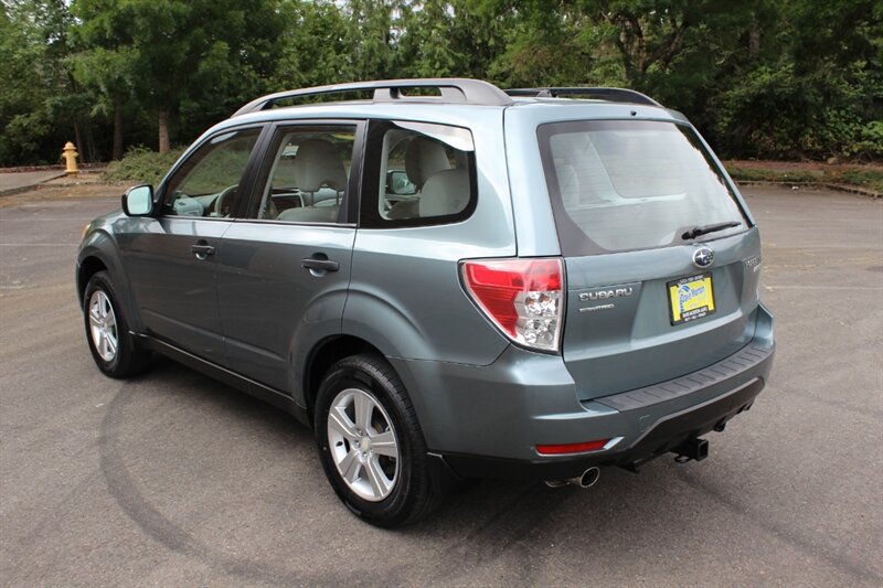 Used 2012 Subaru Forester 2.5X w/ Alloy Wheel Pkg AWD/4WD image 3