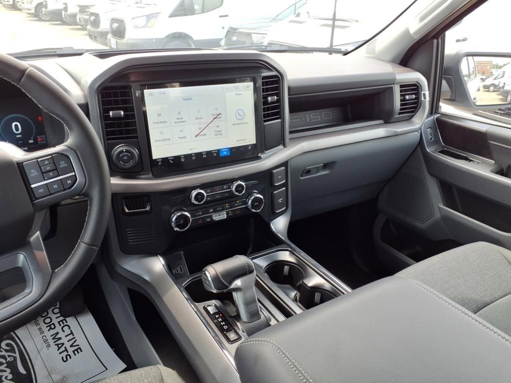 New 2025 Ford F150 Lightning XLT AWD/4WD image 5