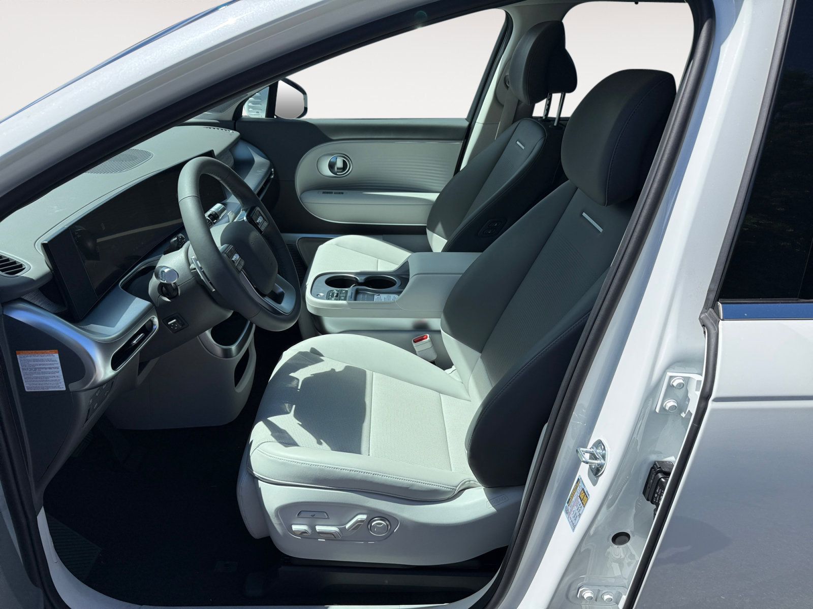 New 2026 Hyundai Ioniq 9 Limited AWD/4WD image 10