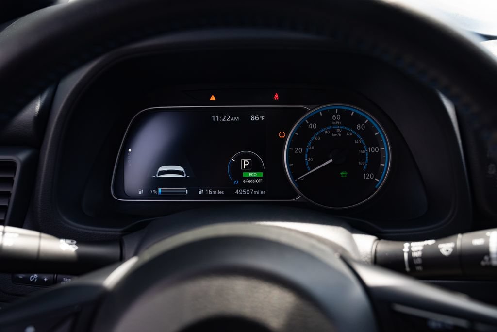 Used 2025 Nissan Leaf SV Plus FWD image 13