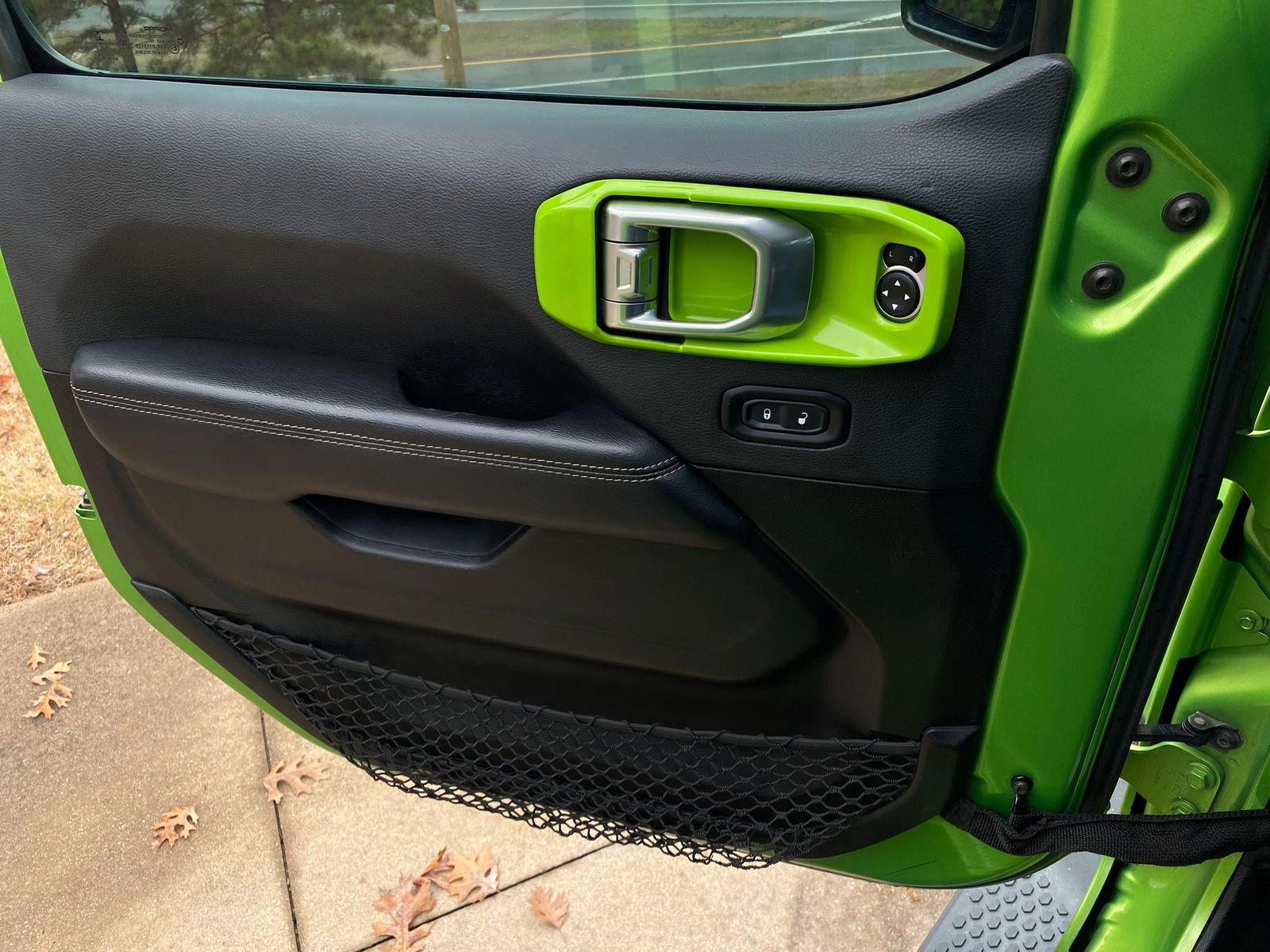 Used 2020 Jeep Wrangler Unlimited Sahara image 24